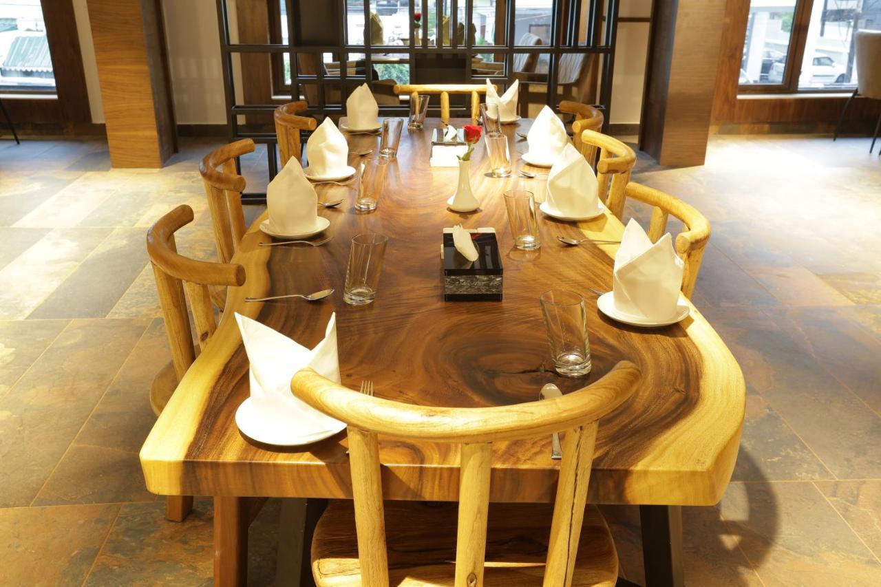 Hotel Span International Kochi Екстериор снимка