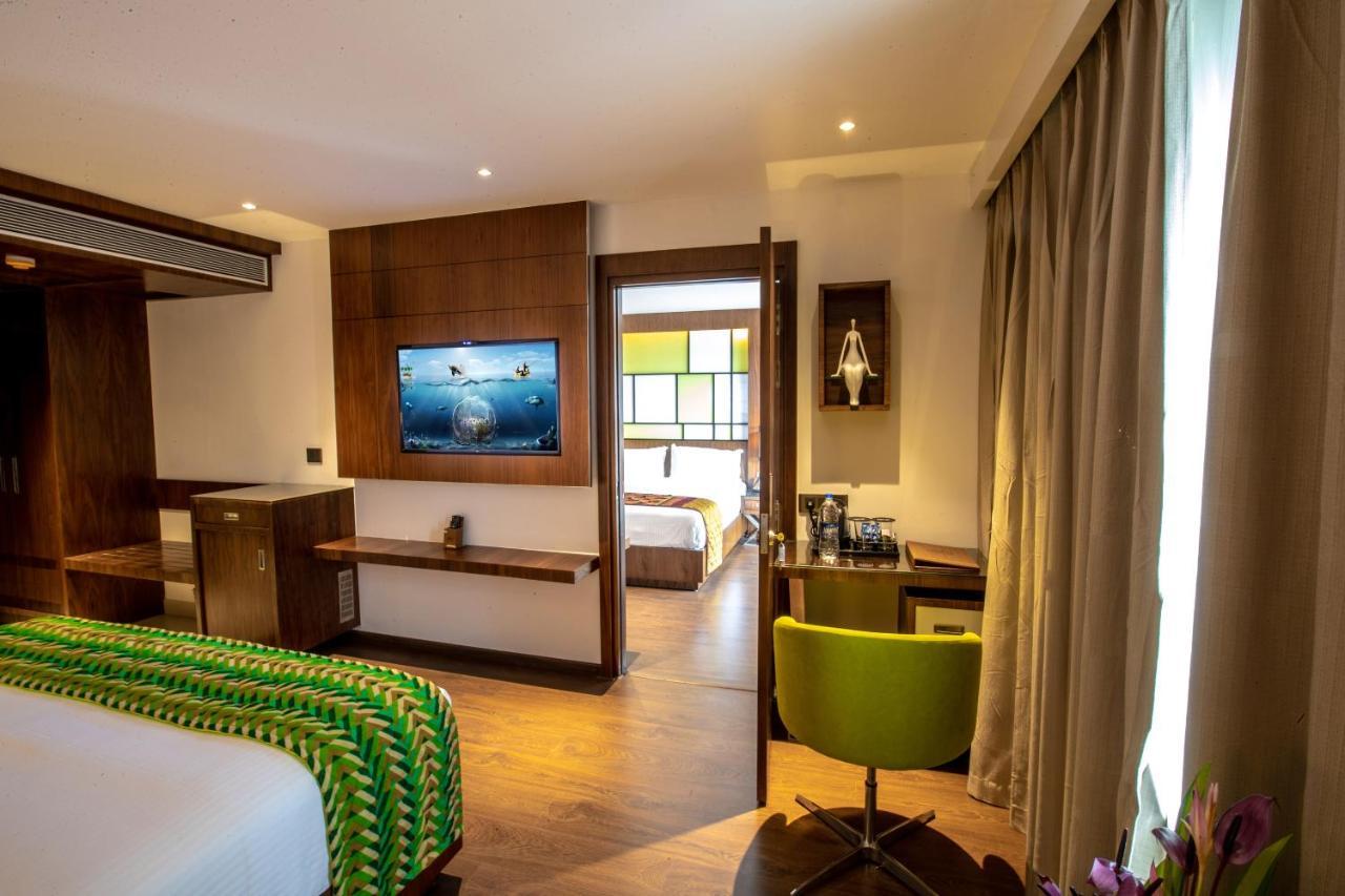 Hotel Span International Kochi Екстериор снимка