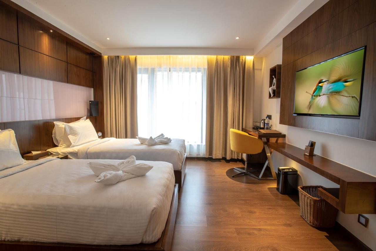 Hotel Span International Kochi Екстериор снимка