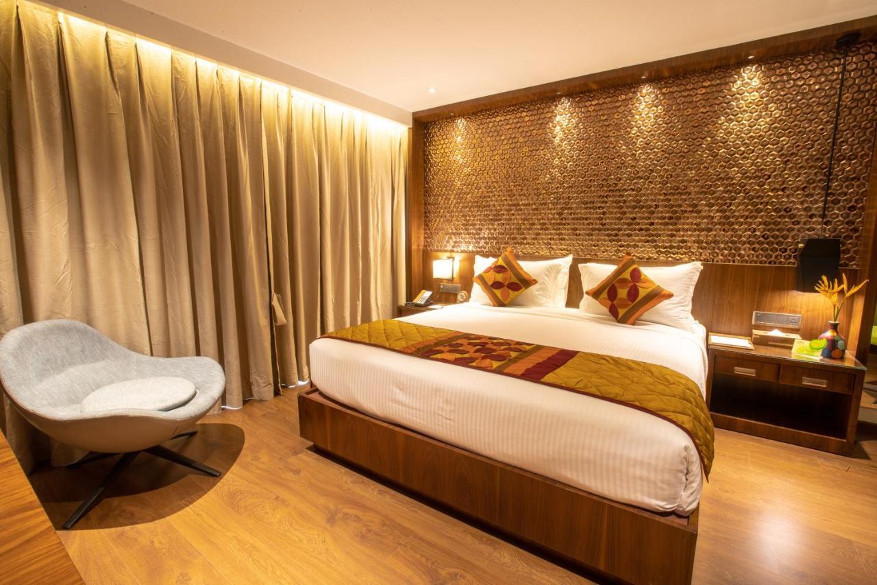 Hotel Span International Kochi Екстериор снимка