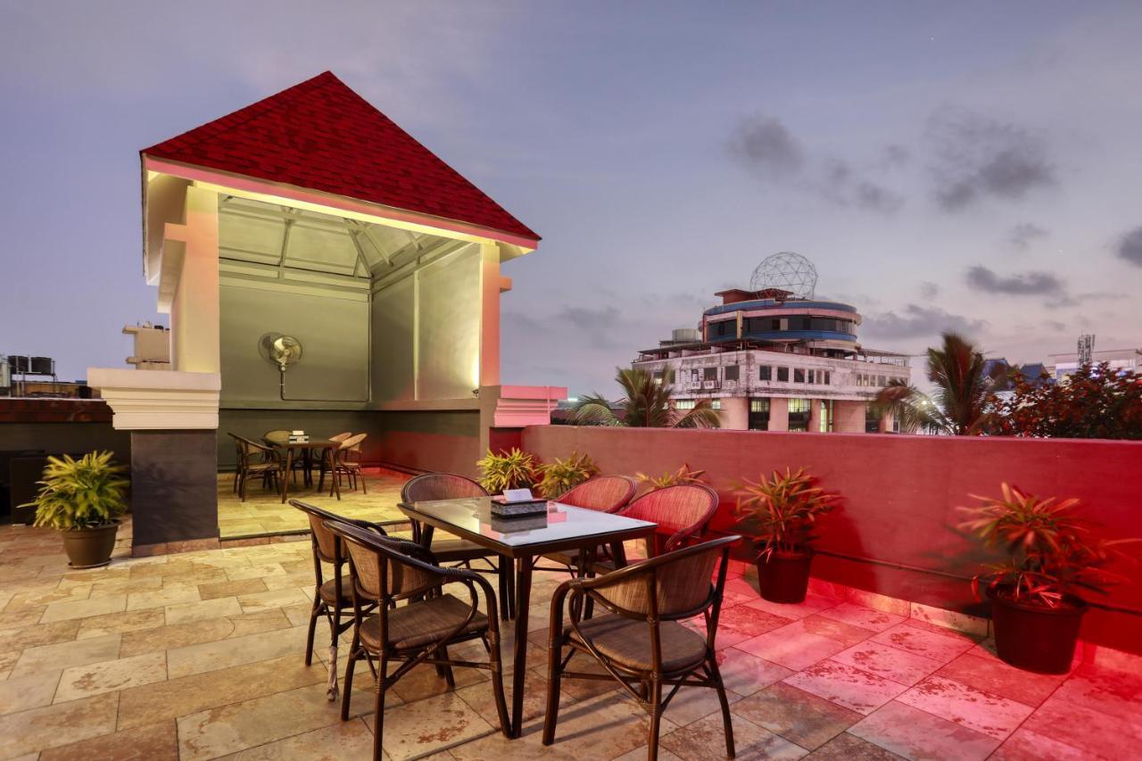 Hotel Span International Kochi Екстериор снимка