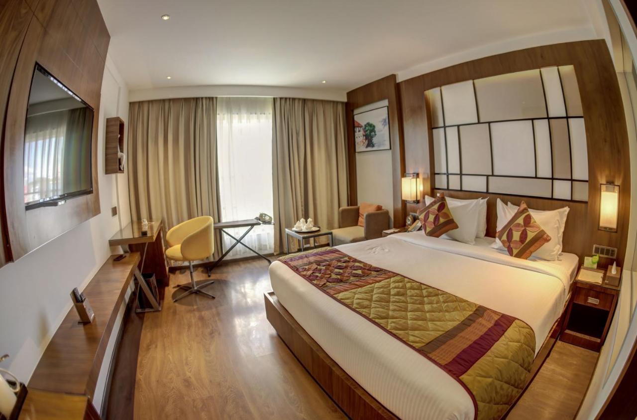 Hotel Span International Kochi Екстериор снимка