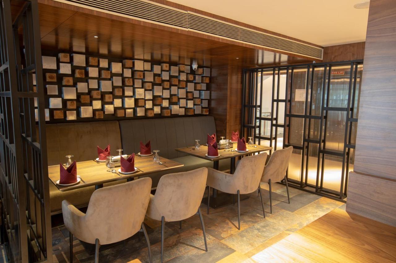 Hotel Span International Kochi Екстериор снимка