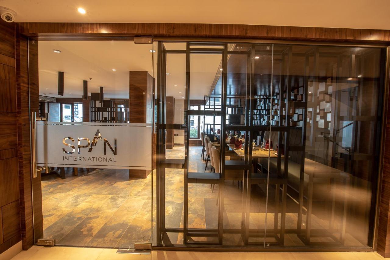 Hotel Span International Kochi Екстериор снимка